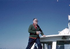 S0724 man on boat